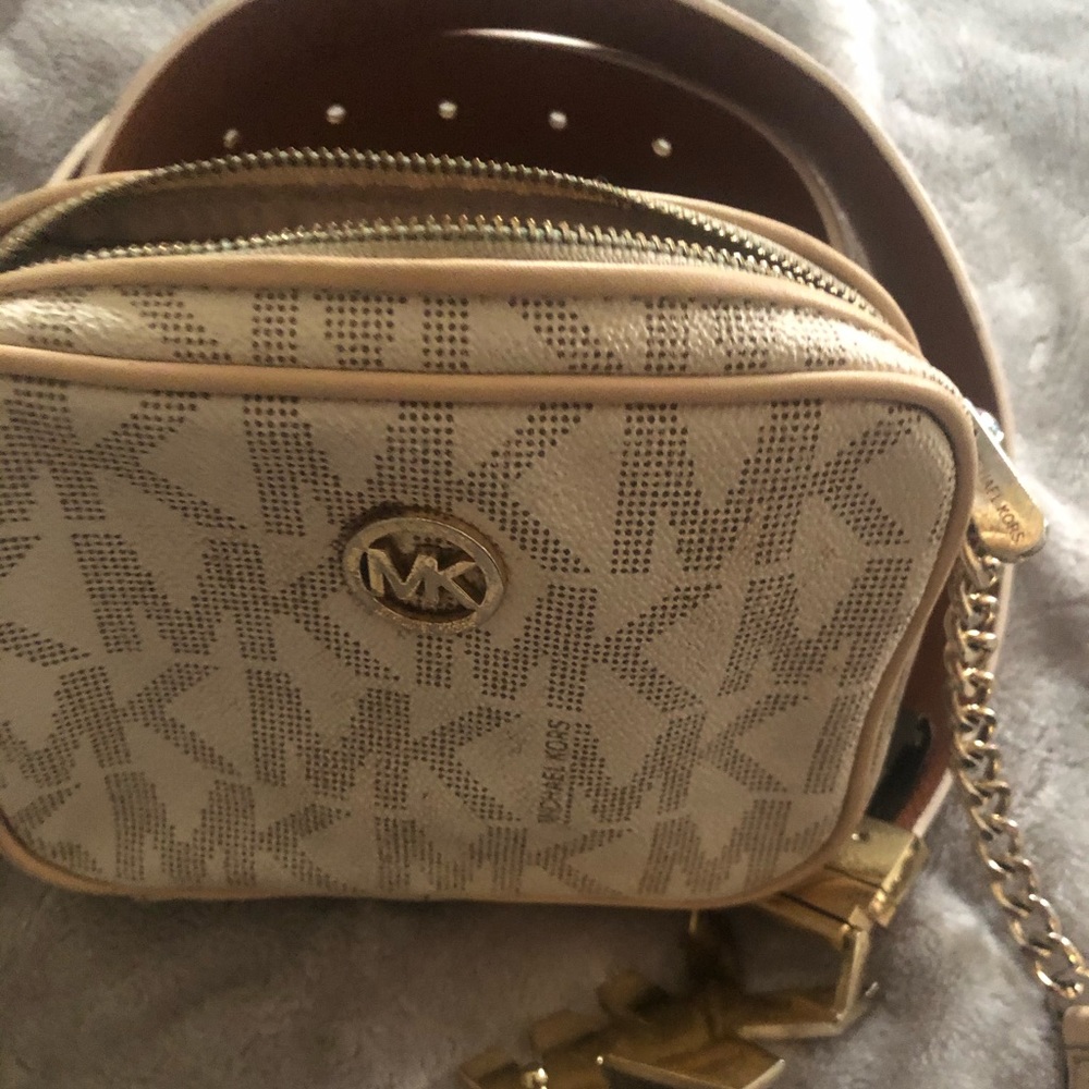 Michael kors purse and belt set - Picture 1 of 6